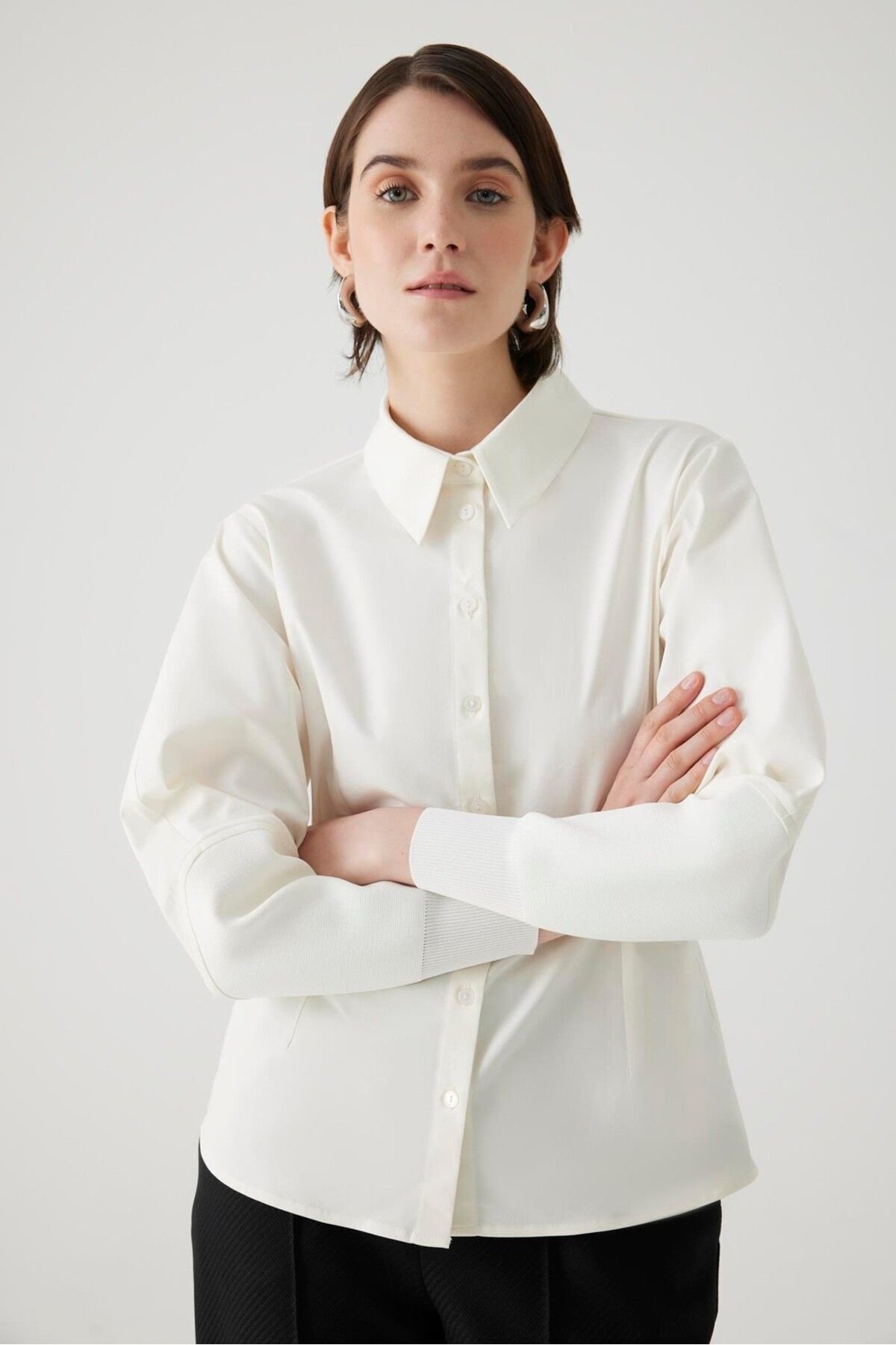 Triko Detaylı Poplin Gömlek Beyaz